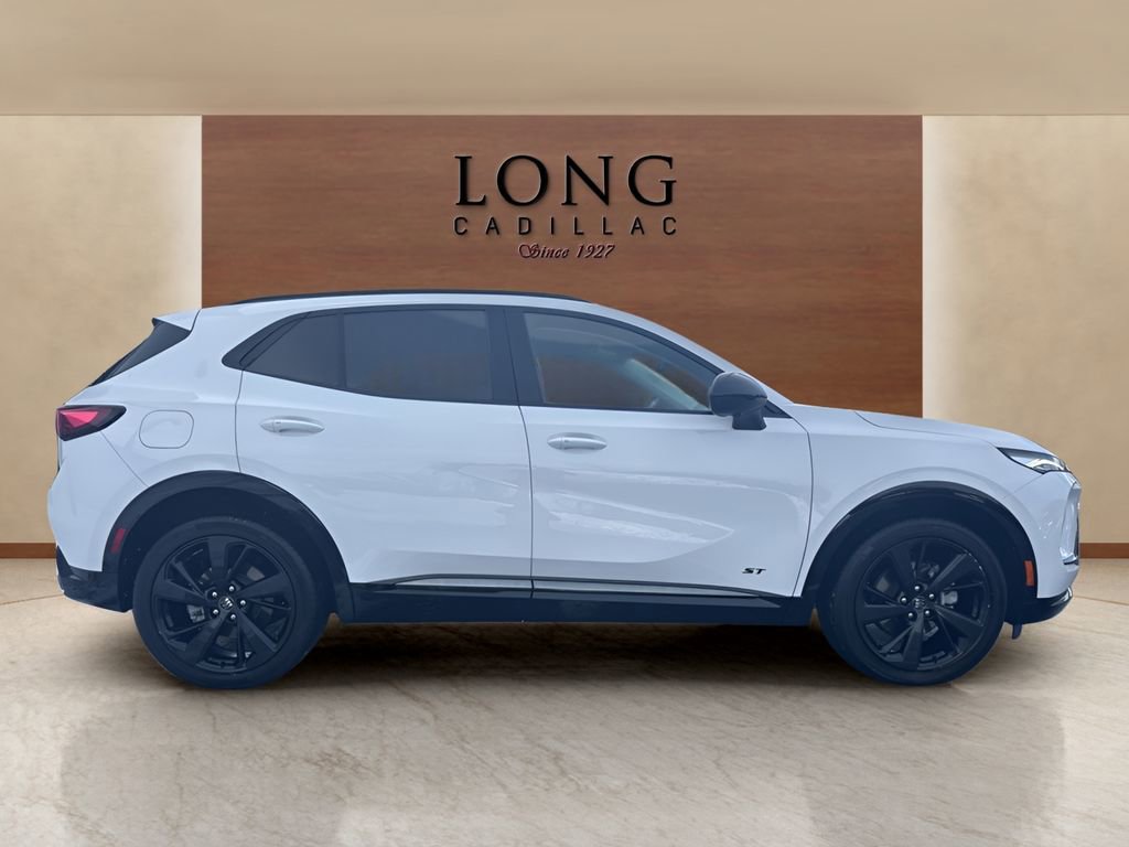 Used 2025 Buick Envision Sport Touring image 6