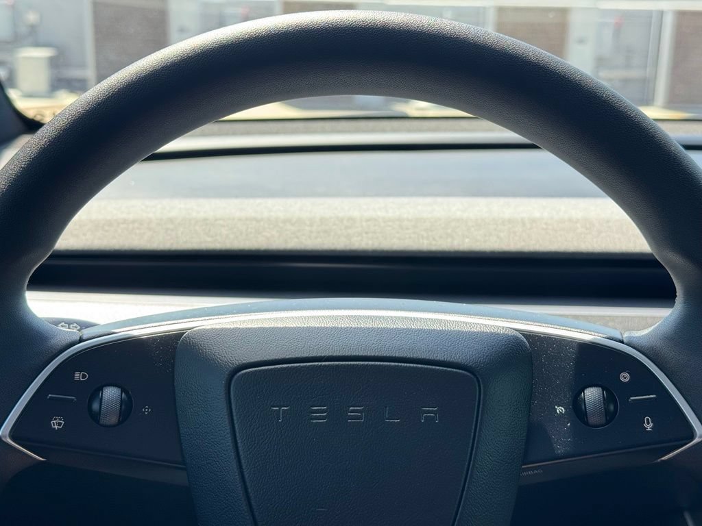 Used 2026 Tesla Model Y Long Range AWD/4WD image 26