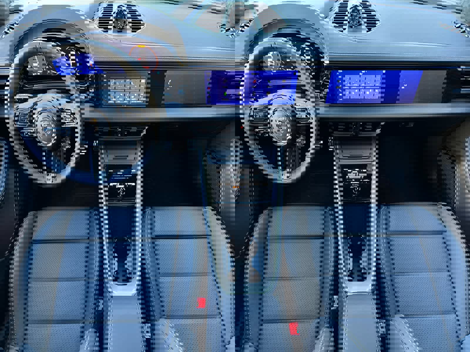 New 2025 Porsche Macan Turbo Electric image 6