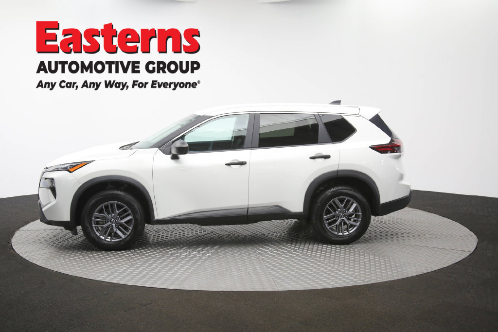 Used 2024 Nissan Rogue S AWD/4WD image 57