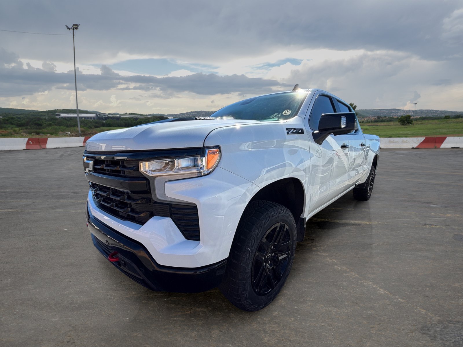 Used 2024 Chevrolet Silverado 1500 LT Trail Boss w/ LT Trail Boss Premium Package AWD/4WD image 5