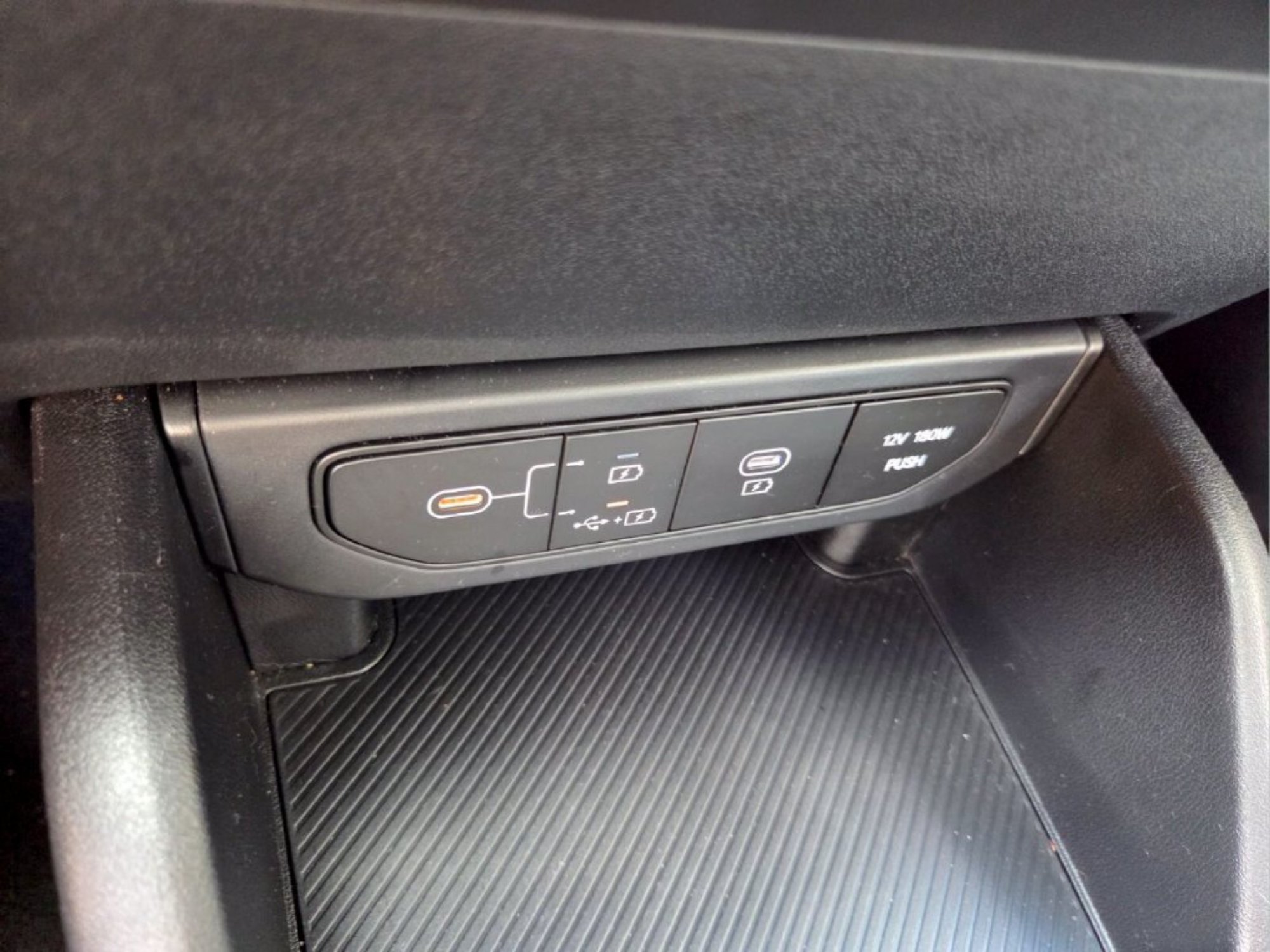 New 2025 Kia K4 FWD image 37