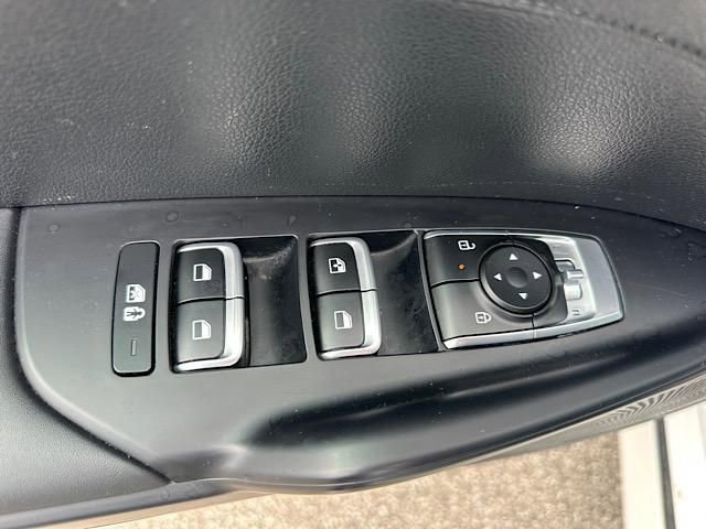 Used 2025 Kia K5 LXS image 16