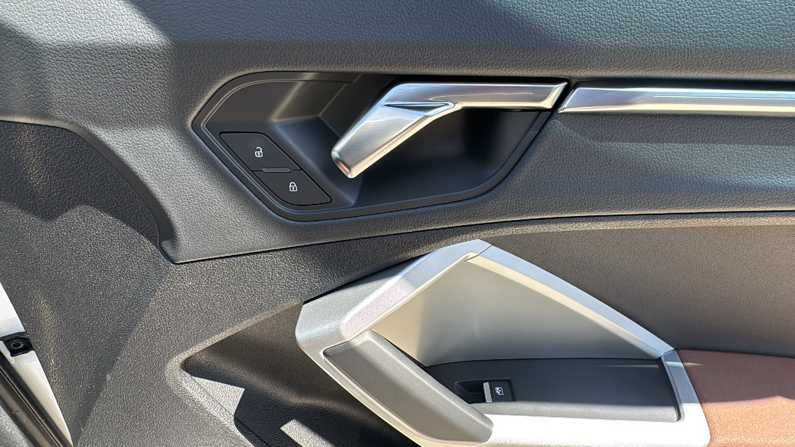 Used 2025 Audi Q3 2.0T Premium Plus w/ Premium Plus Package image 31