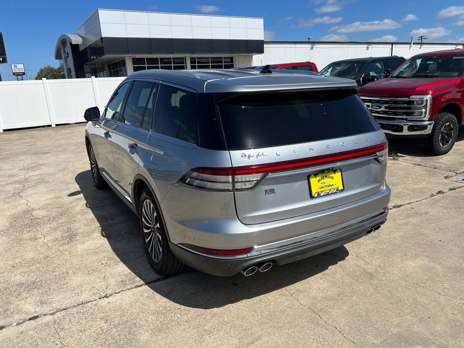 Used 2022 Lincoln Aviator Reserve w/ Equipment Group 201A AWD/4WD image 5