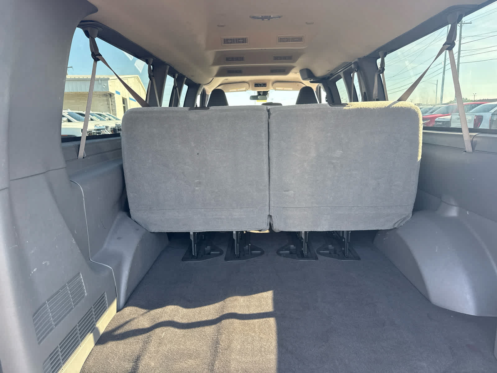 Certified 2024 Chevrolet Express 3500 LT w/ LT Preferred Equipment Group RWD image 23