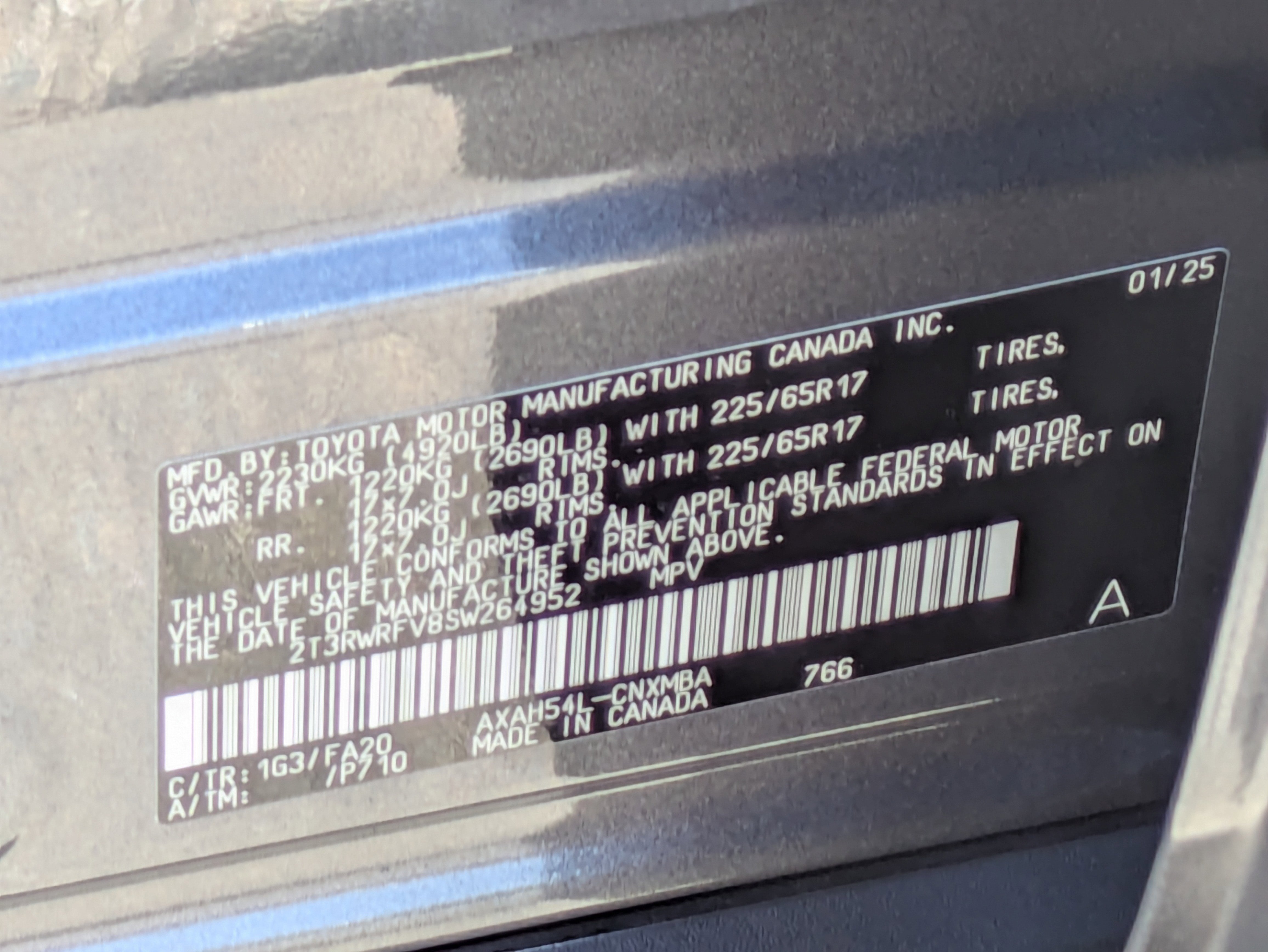 Used 2025 Toyota RAV4 XLE AWD/4WD image 31