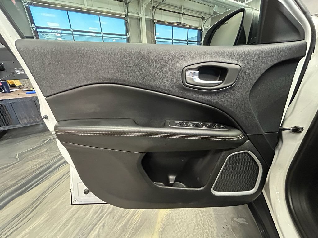 Used 2017 Jeep Compass Sport FWD image 47