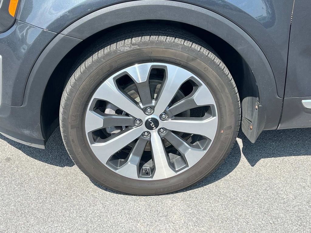 Used 2022 Kia Telluride SX image 11