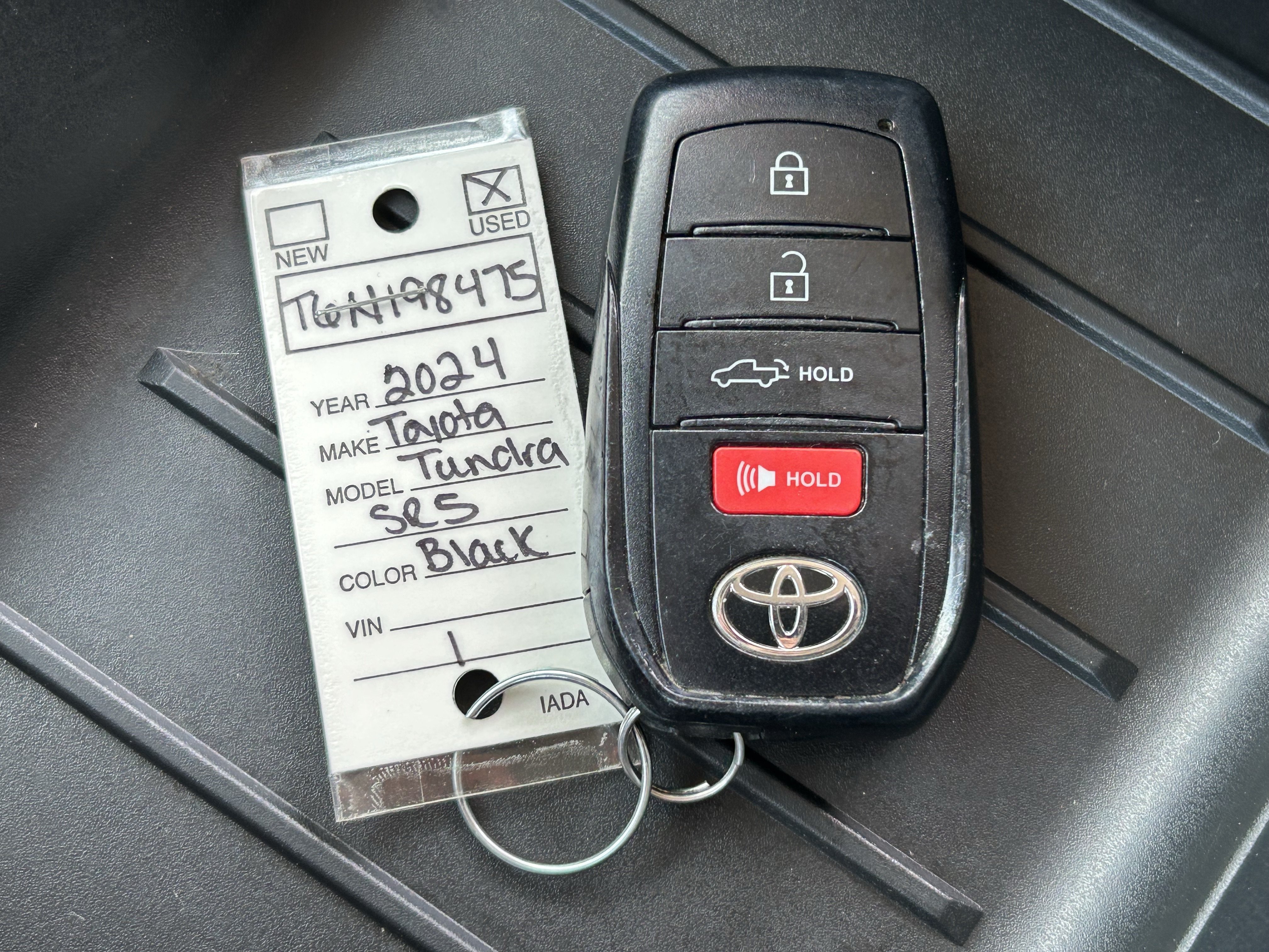 Used 2024 Toyota Tundra SR5 w/ SR5 Convenience Package AWD/4WD image 35