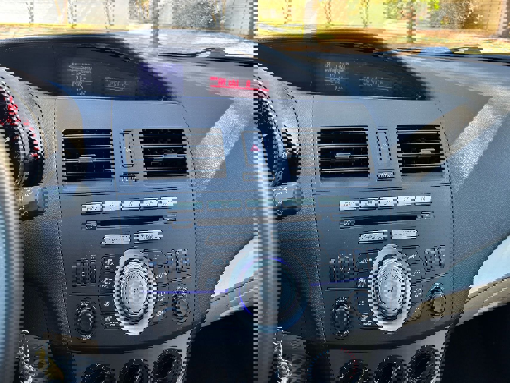 Used 2011 MAZDA MAZDA3 s Sport image 24