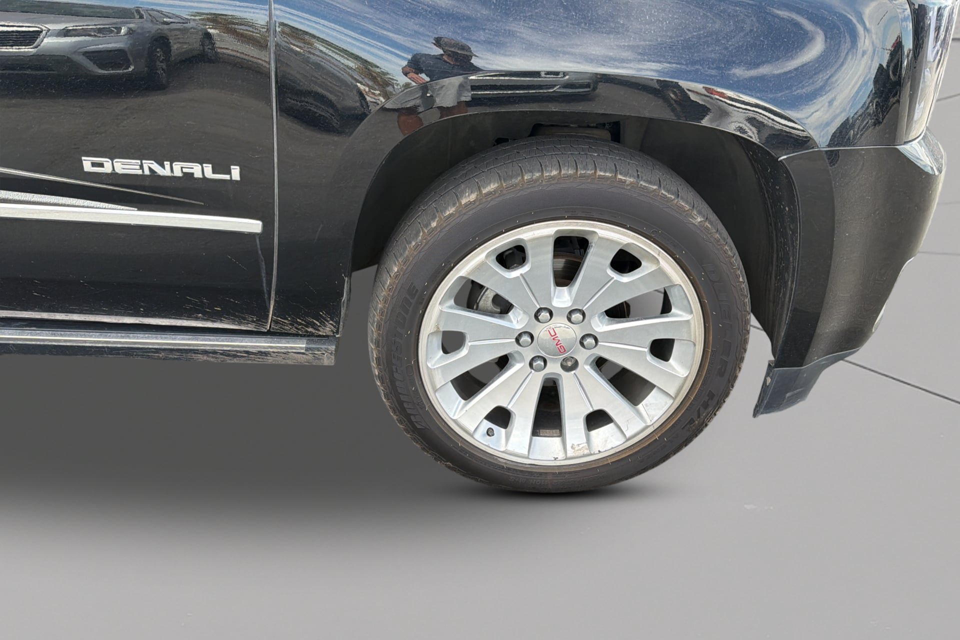 Used 2016 GMC Yukon Denali w/ Open Road Package AWD/4WD image 14