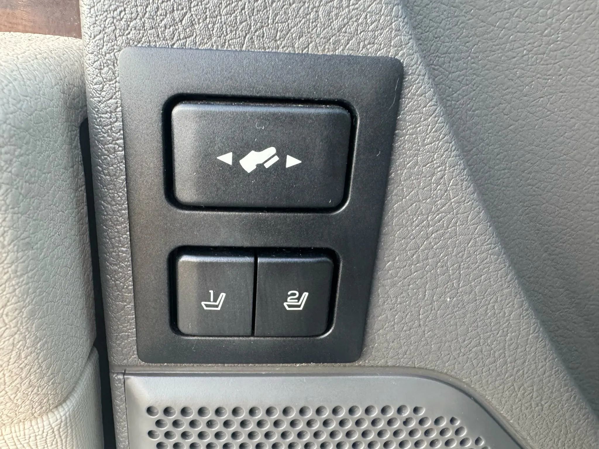 Used 2011 Ford Flex SEL w/ Rapid Spec Order Code FWD image 10
