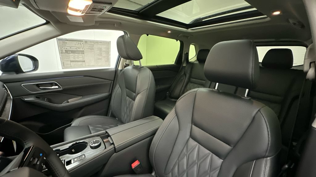 New 2026 Nissan Rogue Platinum w/ Platinum Premium Package AWD/4WD image 9