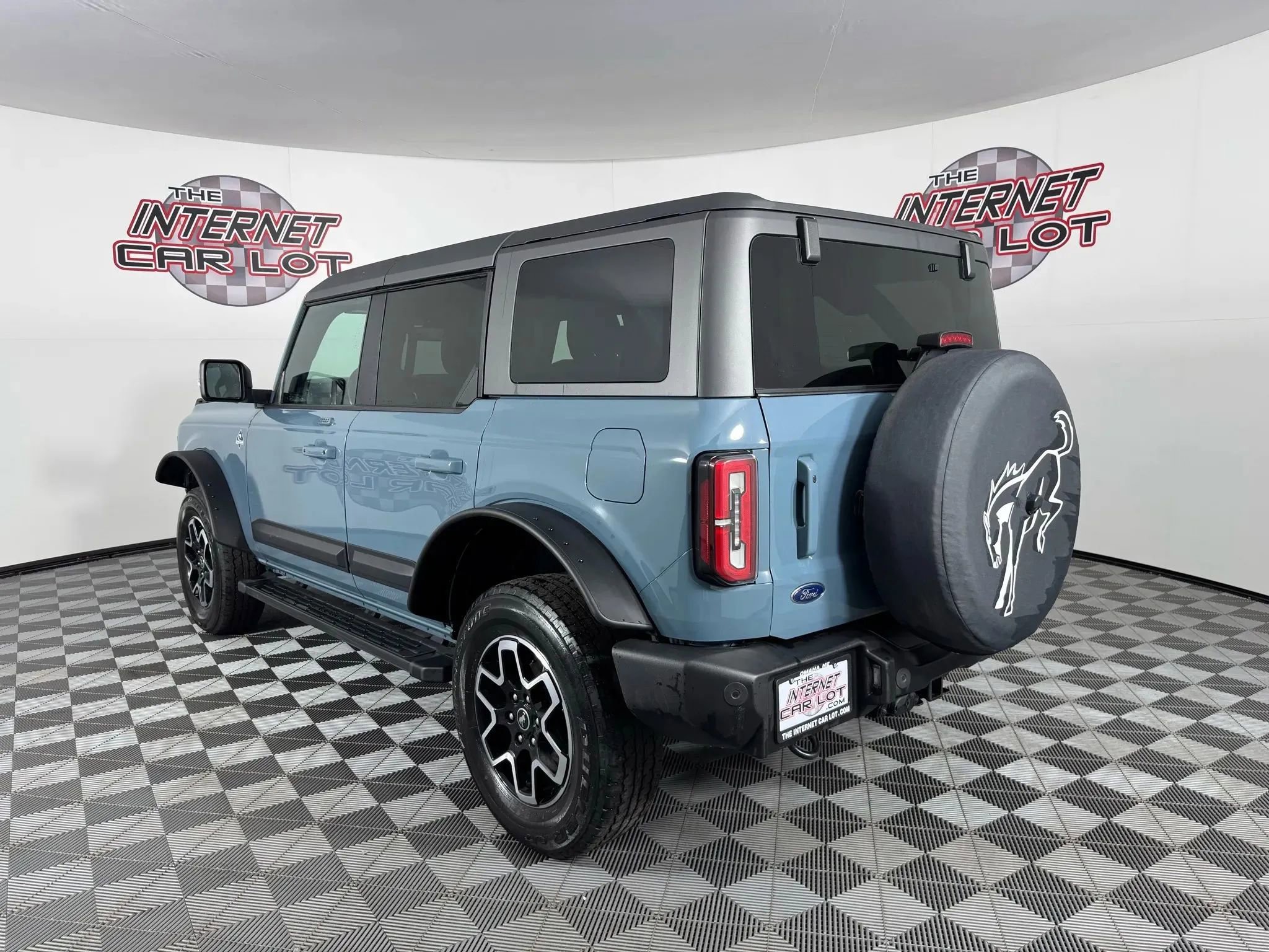 Used 2023 Ford Bronco Outer Banks image 5