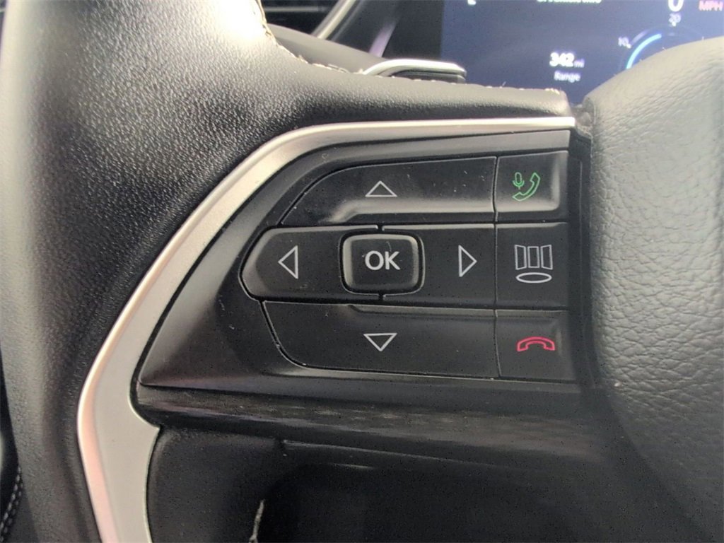 Certified 2024 Jeep Grand Cherokee L Laredo image 18