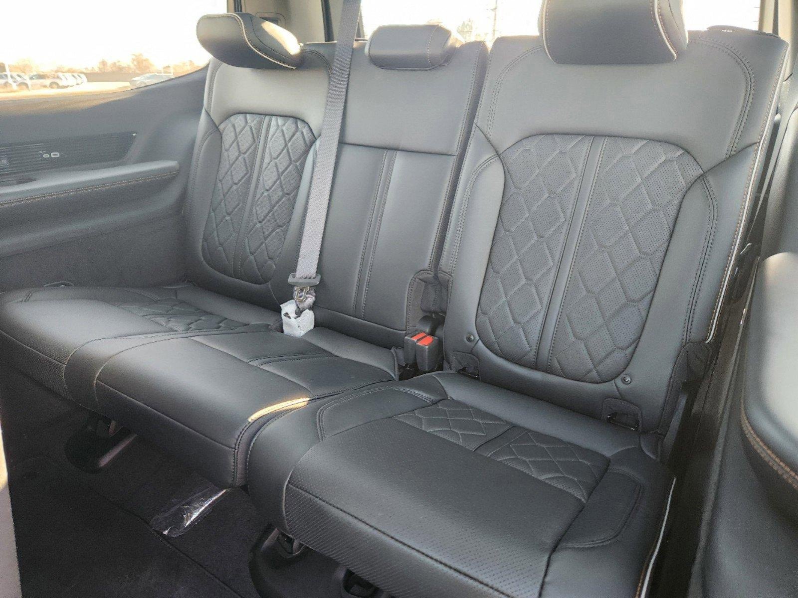 New 2024 Jeep Grand Wagoneer Series III w/ Rear Seat Video Group 1 AWD/4WD image 16