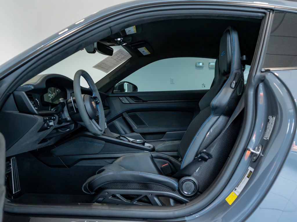 Certified 2026 Porsche 911 GT3 RWD image 5
