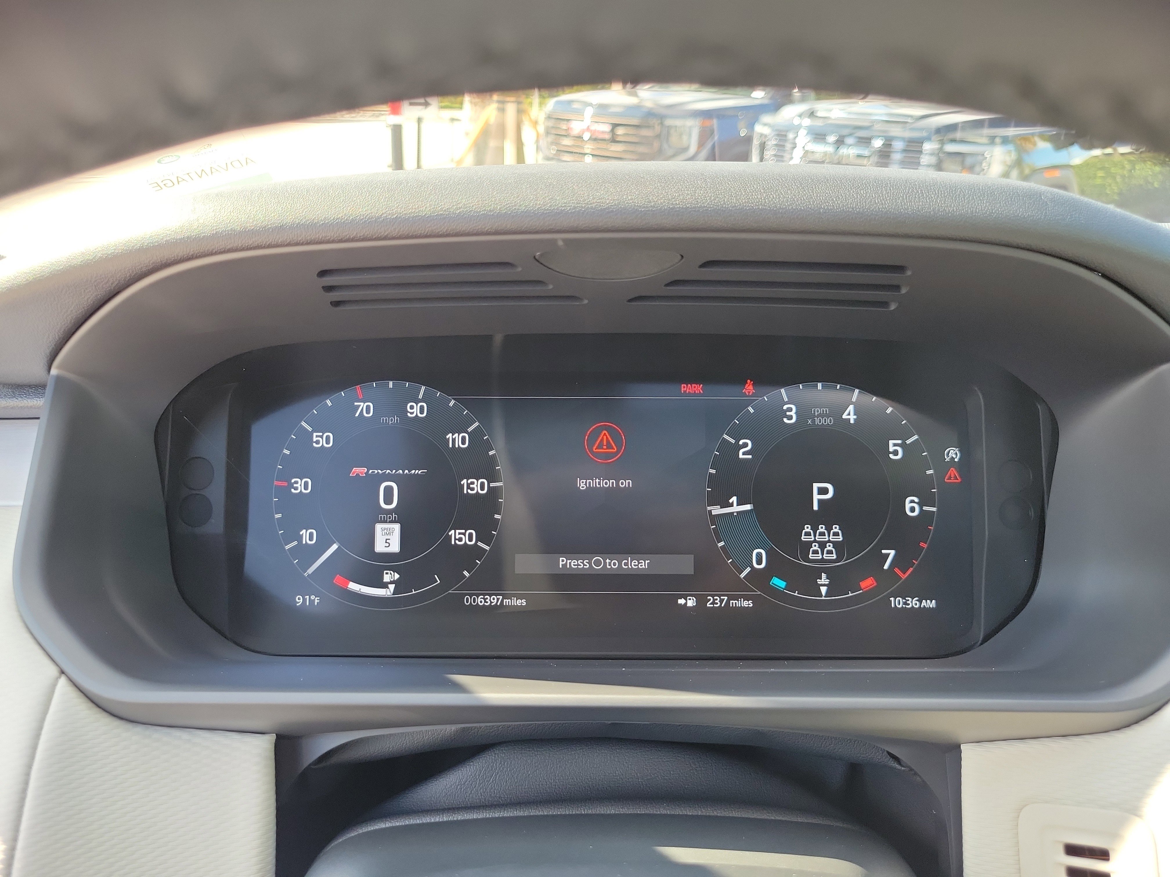 Used 2023 Land Rover Discovery HSE R-Dynamic image 28