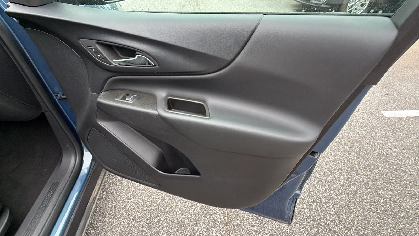 Used 2024 Chevrolet Equinox LT AWD/4WD image 18