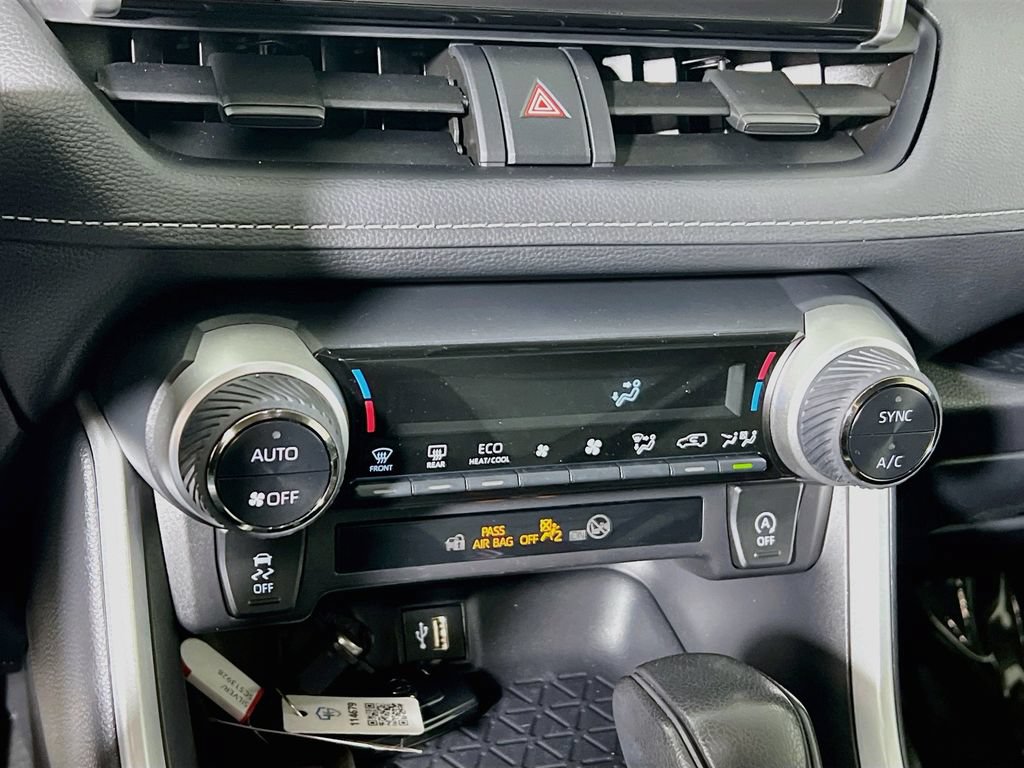 Certified 2025 Toyota RAV4 XLE AWD/4WD image 14