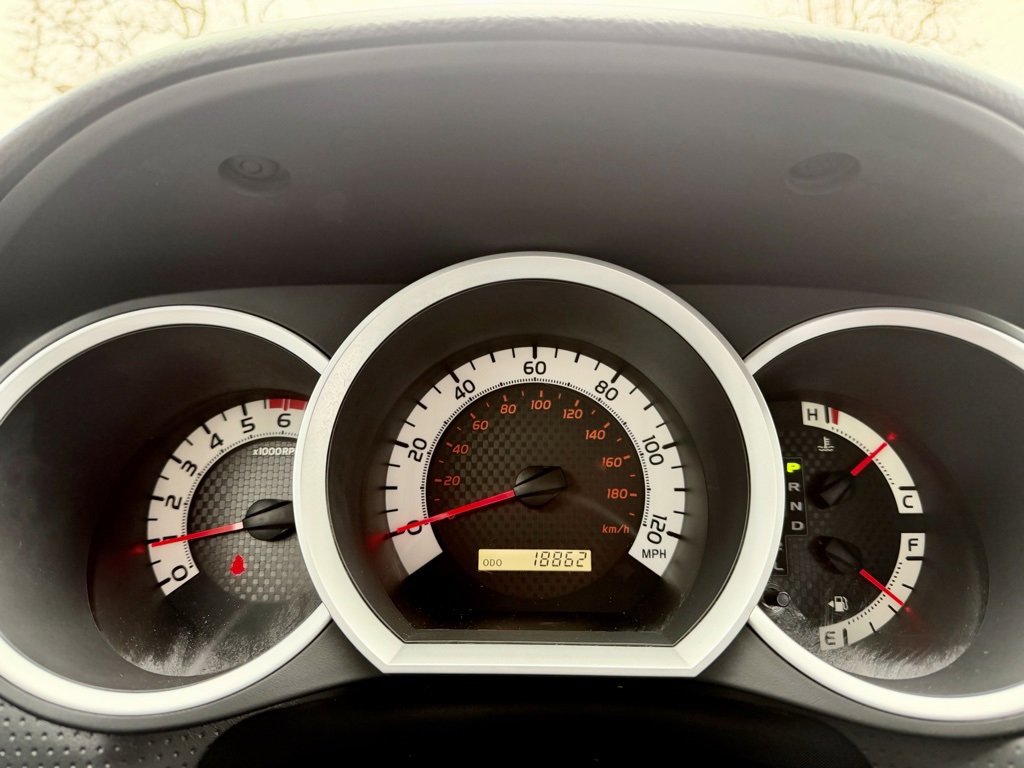 Used 2014 Toyota Tacoma 2WD Regular Cab image 19