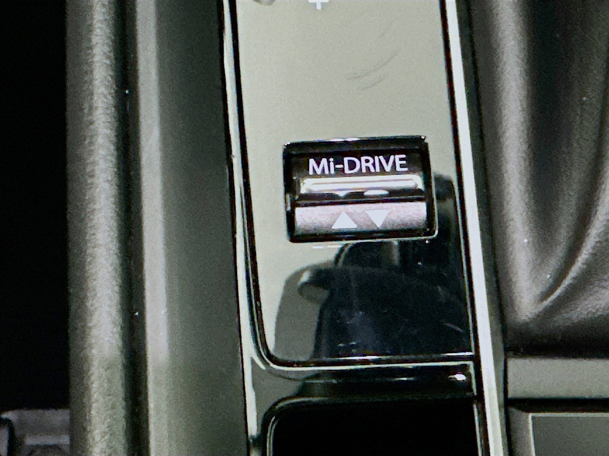 Used 2025 MAZDA CX-50 AWD 2.5 Hybrid w/ Premium Pkg image 26