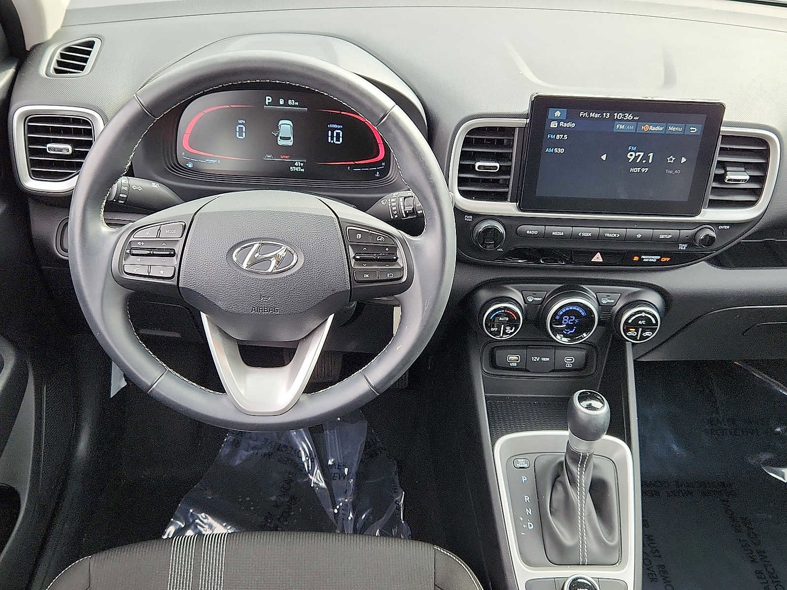 Used 2023 Hyundai Venue SEL w/ Cargo Package FWD image 11