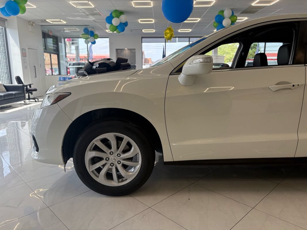 Used 2017 Acura RDX w/ Technology Package AWD/4WD image 6
