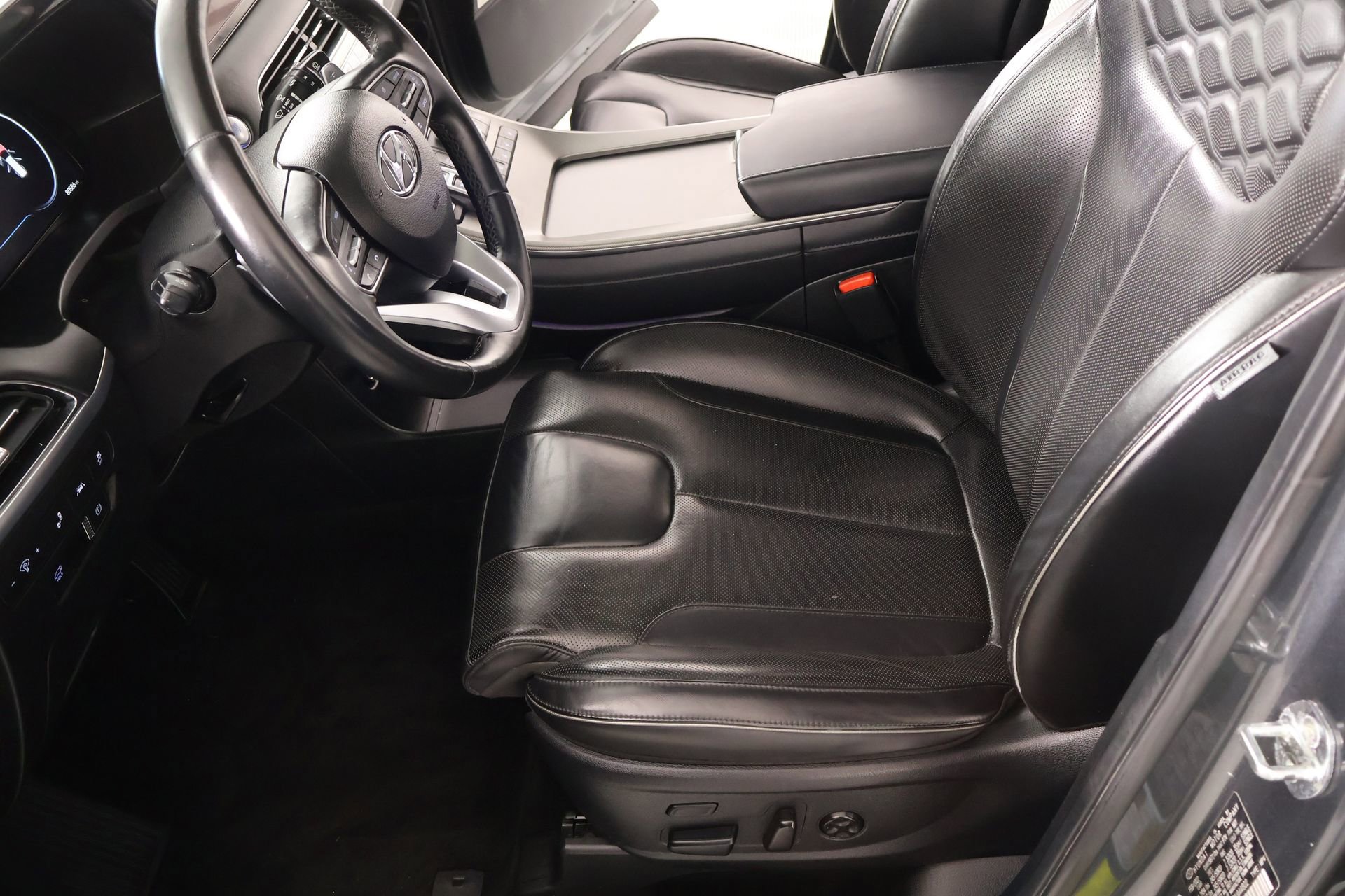 Used 2022 Hyundai Palisade Limited image 12