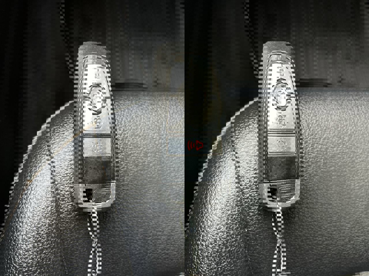 Used 2018 Ford Fusion SE w/ Equipment Group 201A FWD image 25