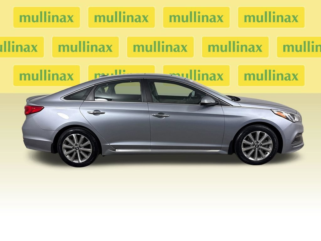 Used 2017 Hyundai Sonata Limited w/ Ultimate Package 04 FWD image 2