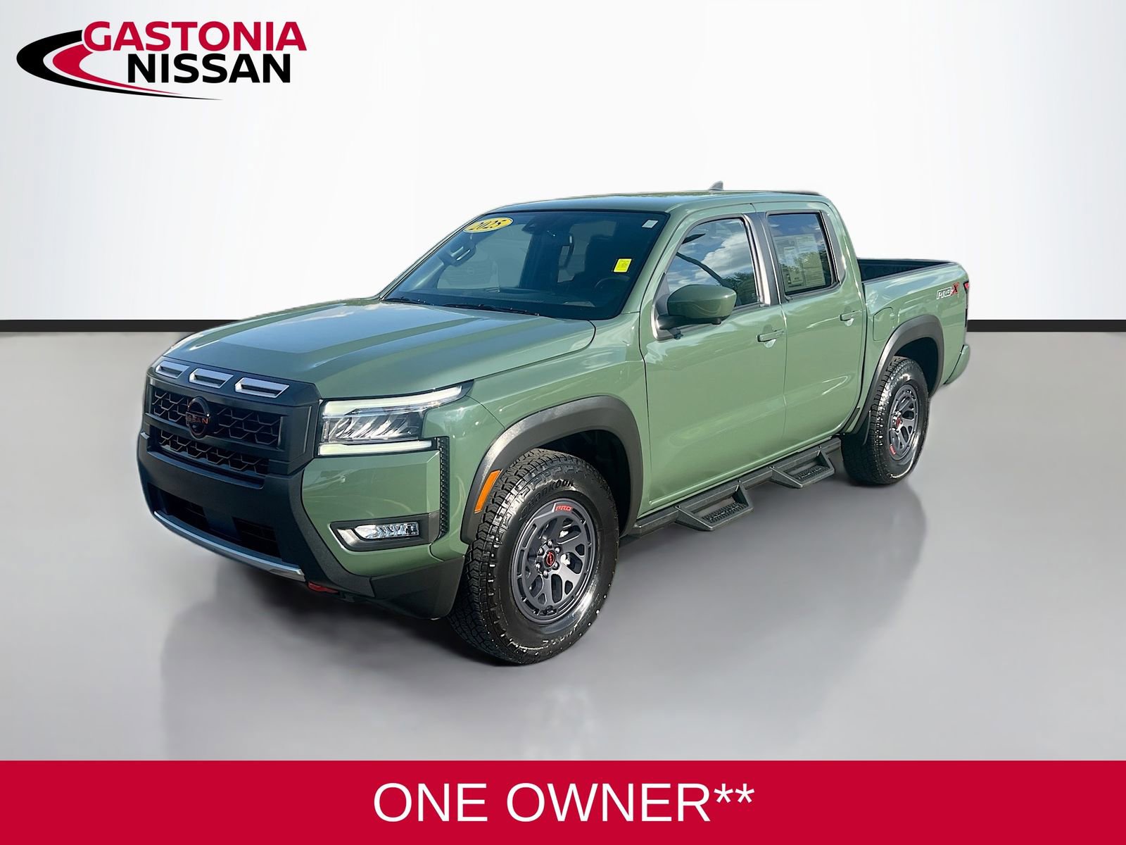 Used 2025 Nissan Frontier Pro-X w/ Pro Convenience Package image 3