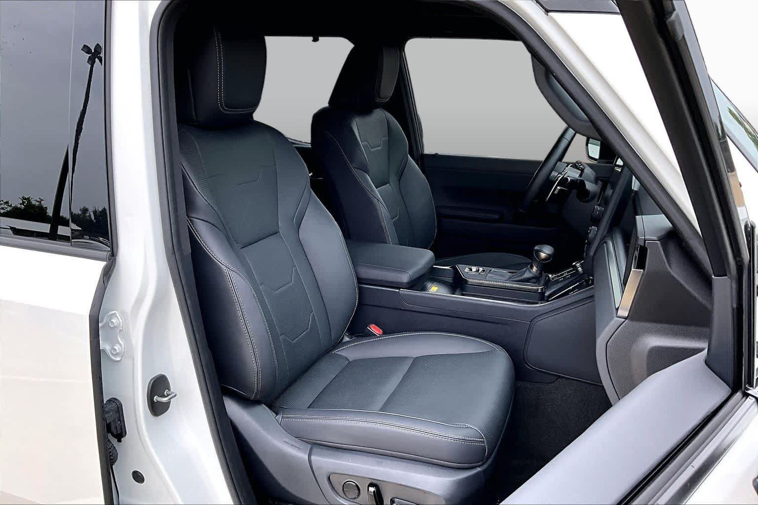 Certified 2025 Lexus GX 550 w/ Accessory Package (2T) AWD/4WD image 9