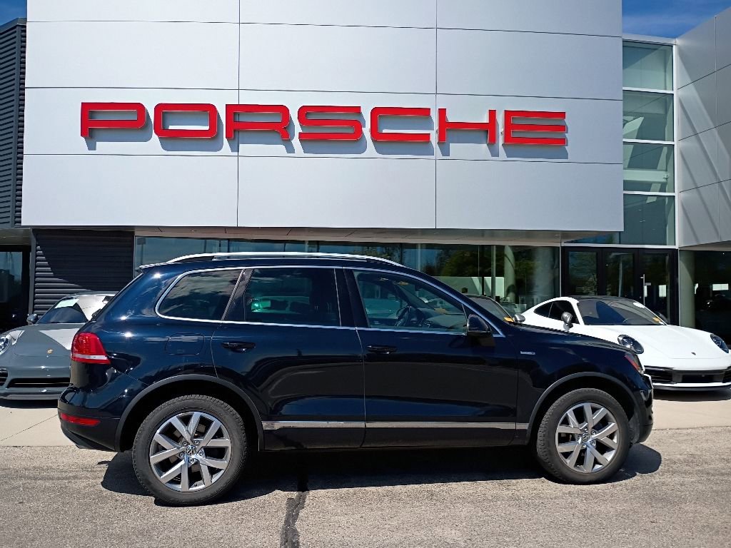 Used 2014 Volkswagen Touareg Sport