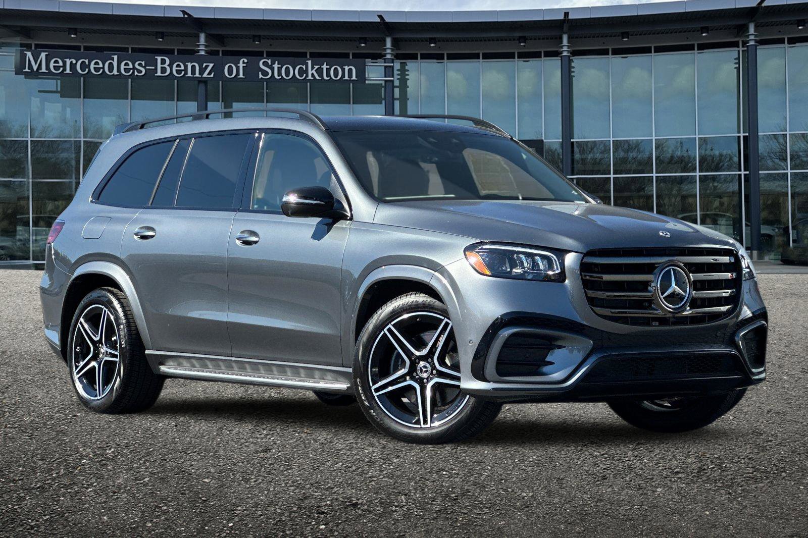 New 2025 Mercedes-Benz GLS 450 4MATIC