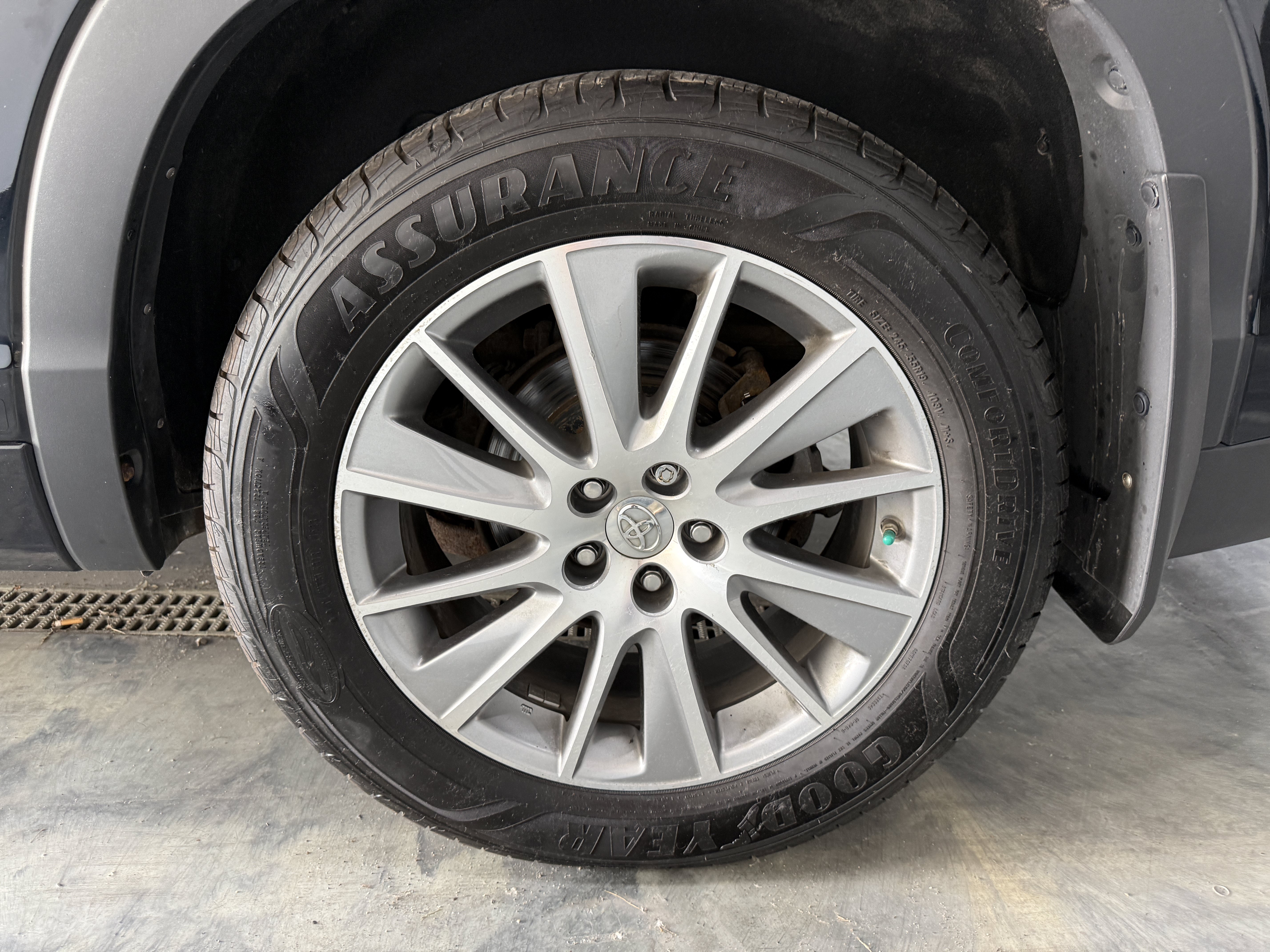 Used 2015 Toyota Highlander XLE AWD/4WD image 20