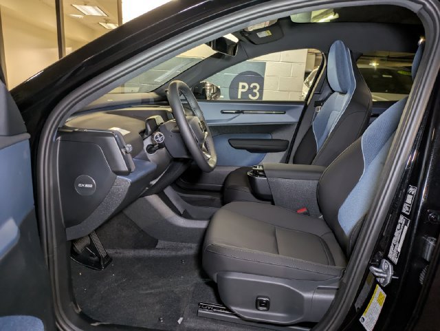 New 2026 Volvo EX30 Ultra w/ Climate Package AWD/4WD image 13