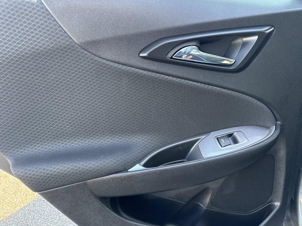 Used 2024 Chevrolet Malibu LT image 12