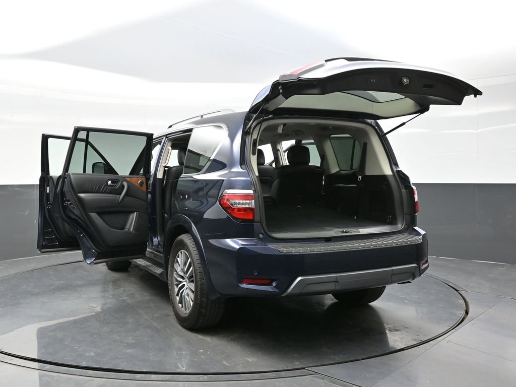 Used 2024 Nissan Armada SL w/ Captain's Chairs Package image 48