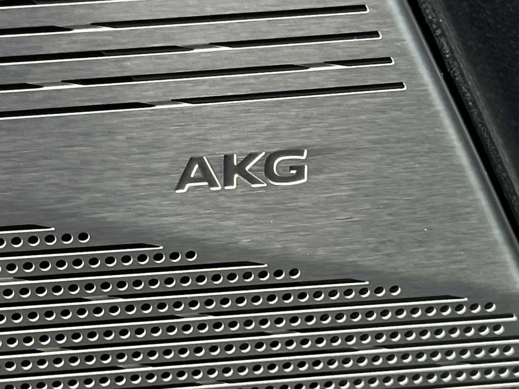 New 2025 Cadillac Optiq Sport 1 image 25