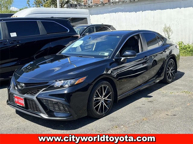 Used 2023 Toyota Camry SE