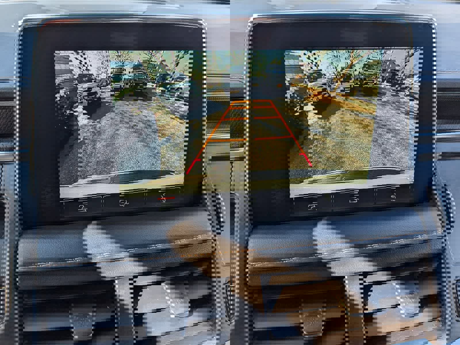 Used 2023 GMC Yukon AT4 w/ Max Trailering Package image 27