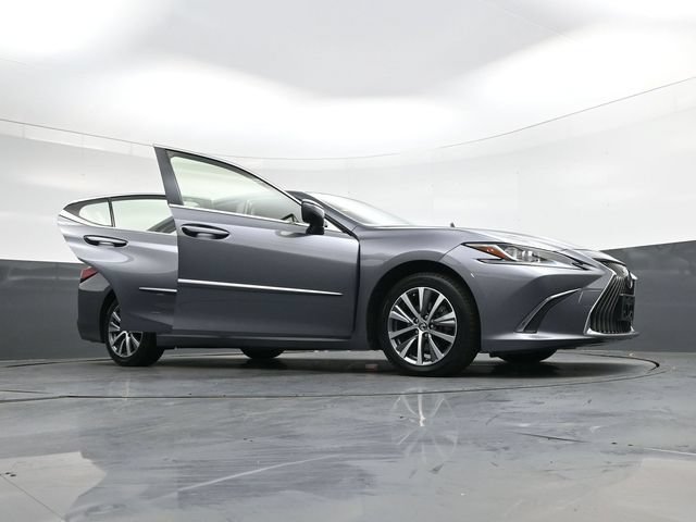 Used 2019 Lexus ES 350 w/ Accessory Package 2 FWD image 38