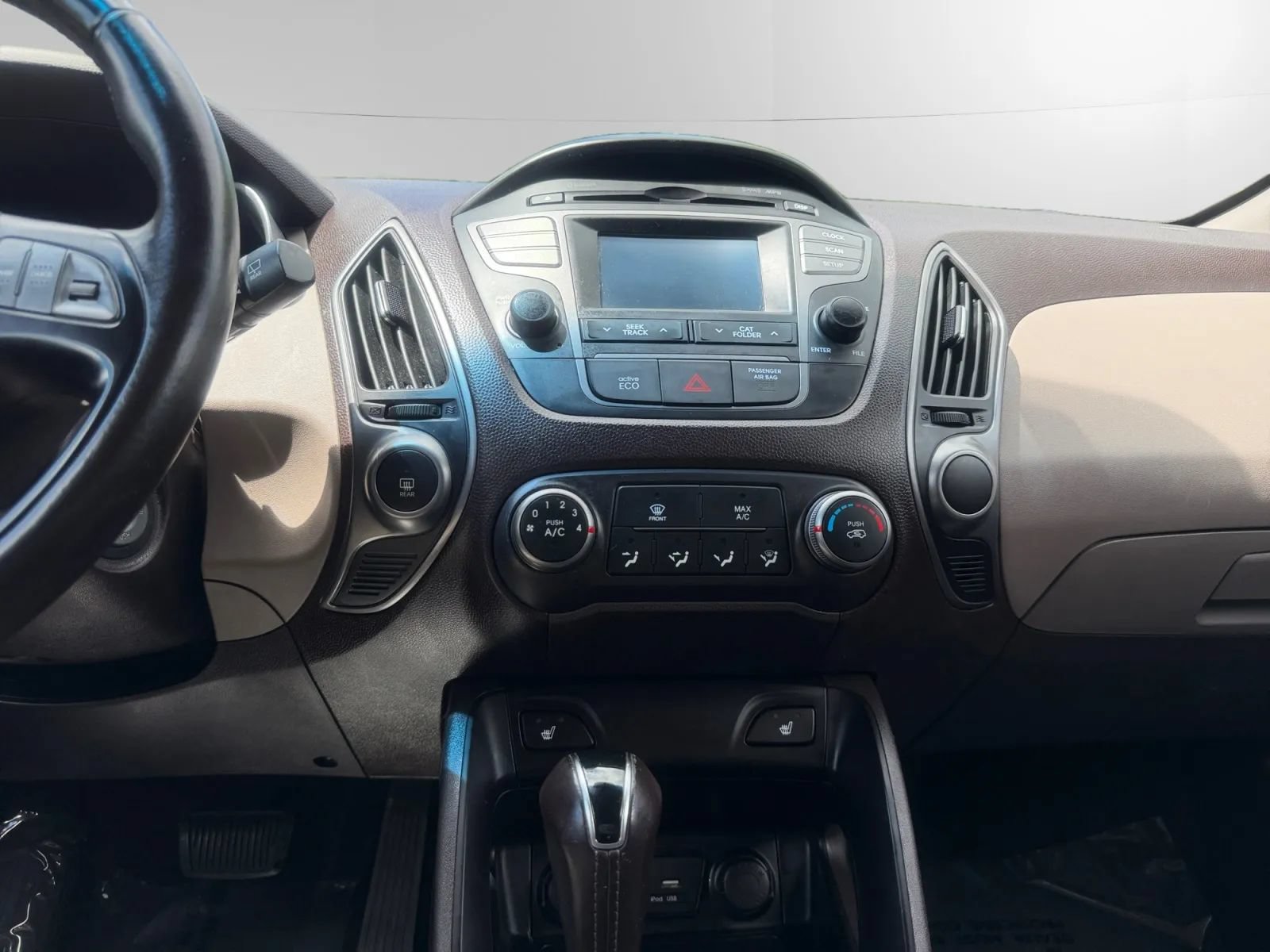 Used 2015 Hyundai Tucson SE AWD/4WD image 12