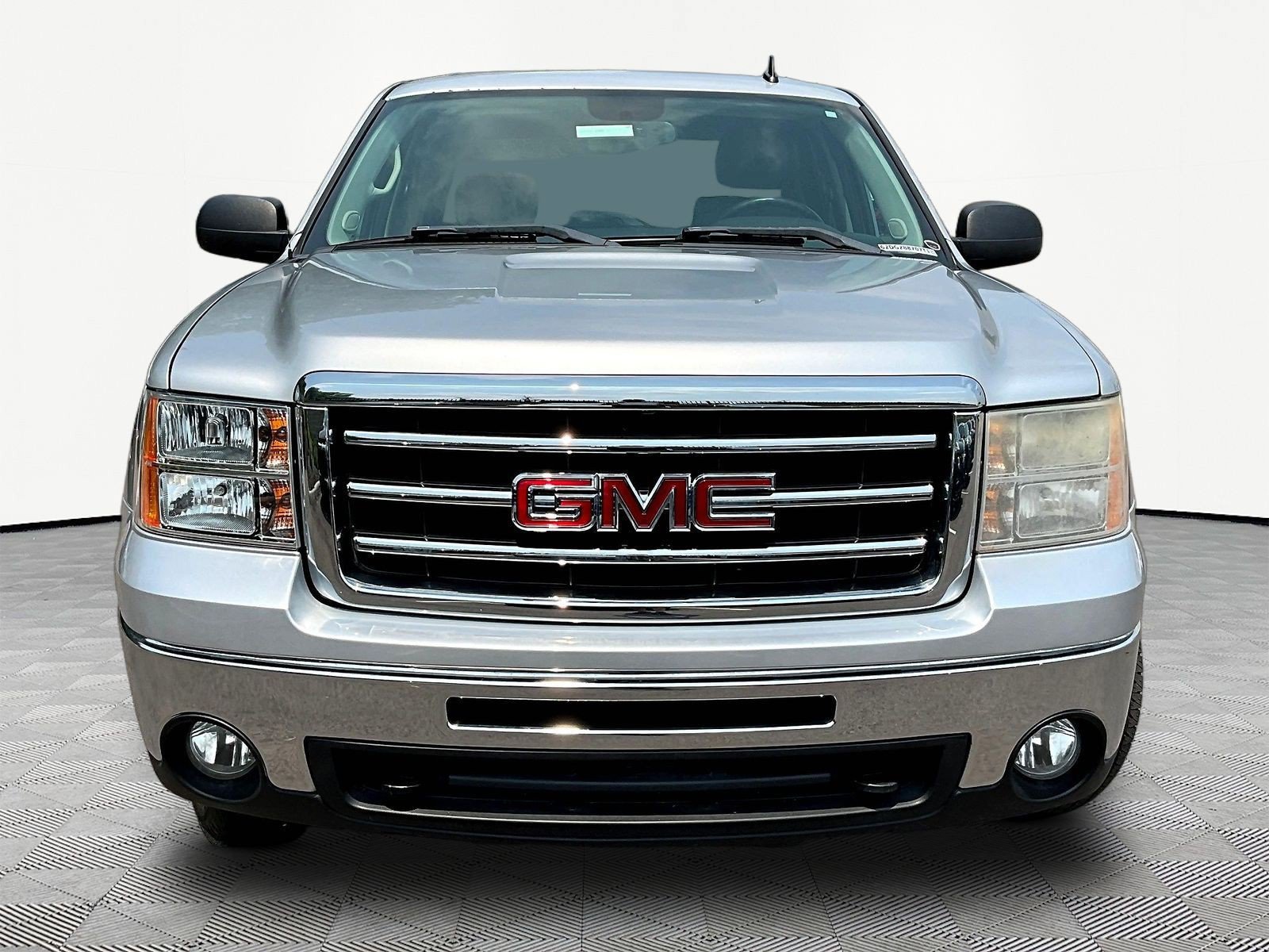 Used 2013 GMC Sierra 1500 SLE w/ Power Tech Package AWD/4WD image 2