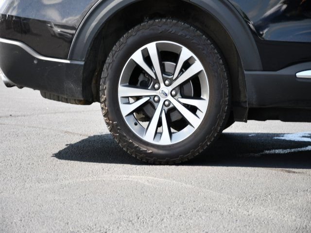 Used 2020 Ford Explorer Platinum w/ Premium Technology Package AWD/4WD image 10