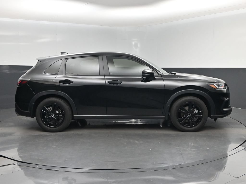 Used 2026 Honda HR-V Sport image 2