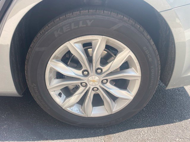 Used 2023 Chevrolet Malibu LT FWD image 12