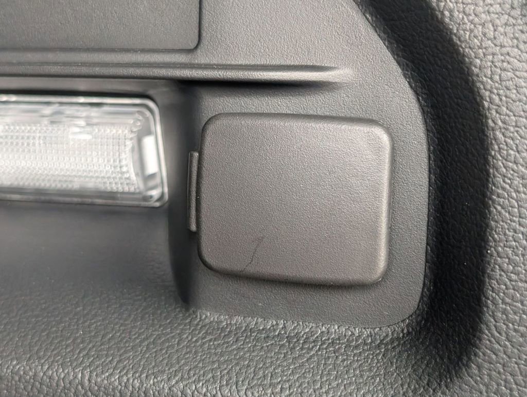 New 2025 Ford Explorer Active w/ Active Comfort Package image 21